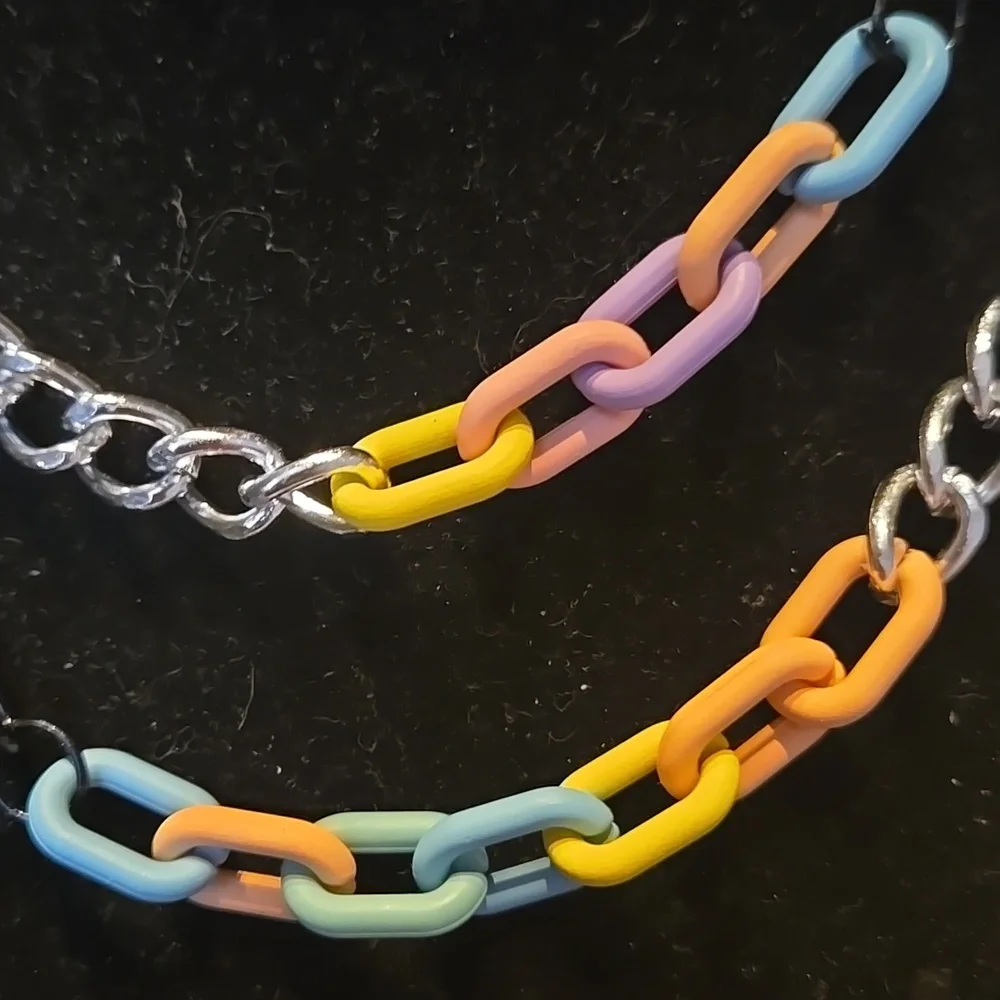 Multicolor Chain Necklace - Picture 8 of 10
